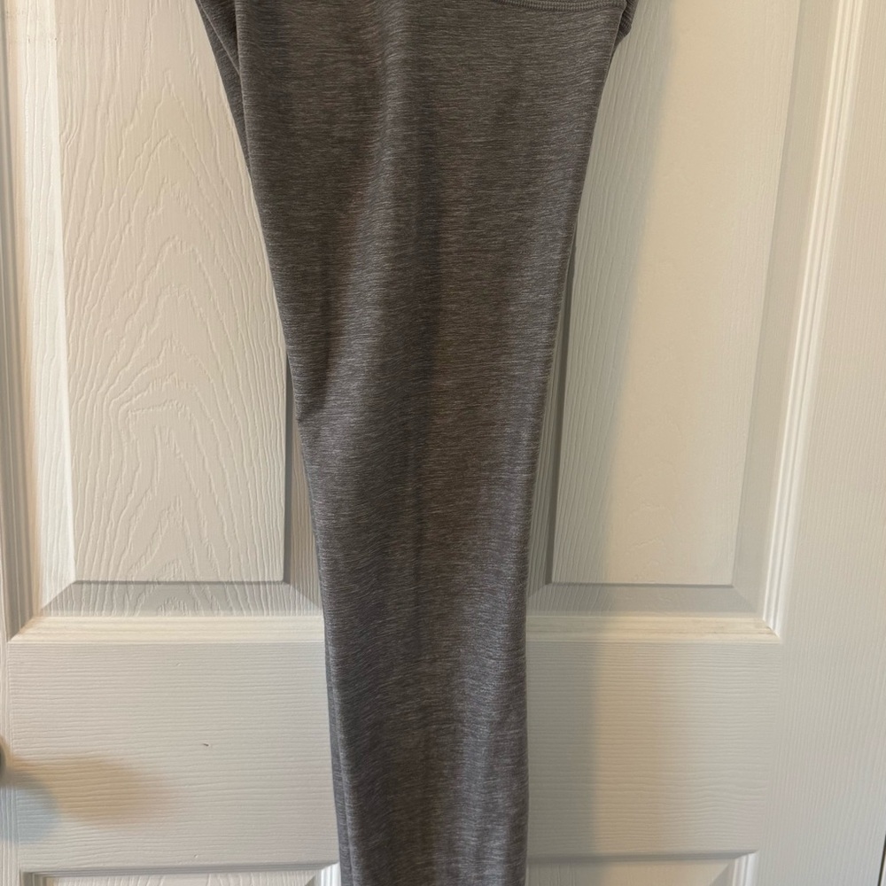 Lululemon Align Heather Gray Leggings 28” length Size 6
